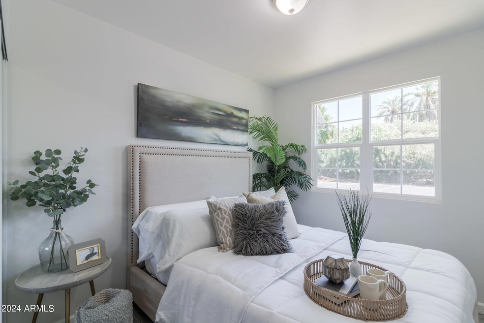 1649 E Oak St unit 10, Phoenix, AZ 85006 - photo 1