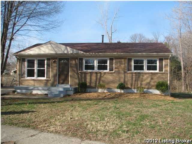 9123 Lantana Dr, Louisville, KY 40229 - photo 1