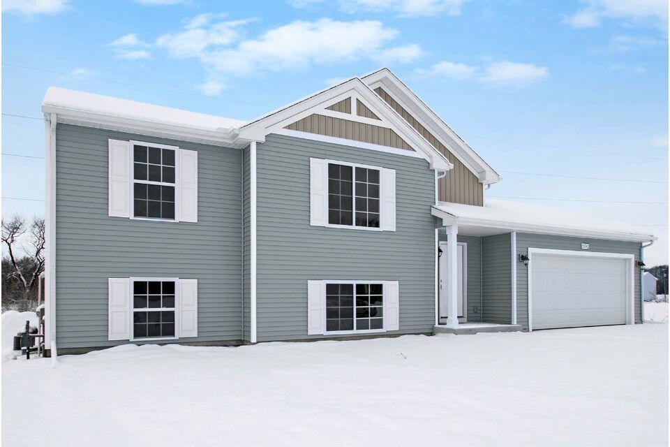 -i2190-B2 Tundra Moss & Natural Sand