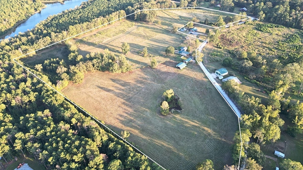 1786 Sanders Rd, Starkville, MS 39759 - photo 1