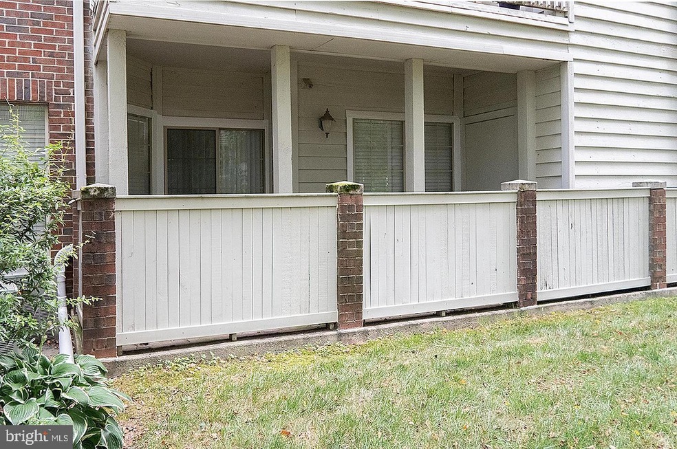 12156 Penderview Terrace unit 1206, Fairfax, VA 22033 - photo 1