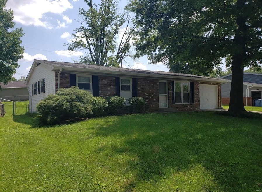 116 Maryknoll Dr, Maryville, IL 62062 - photo 1