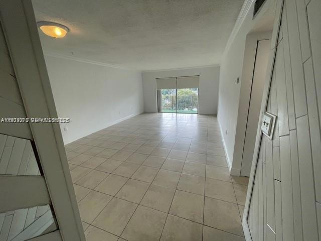 Capri Gardens Condominiums unit C409, Miami, FL 33161 - photo 1