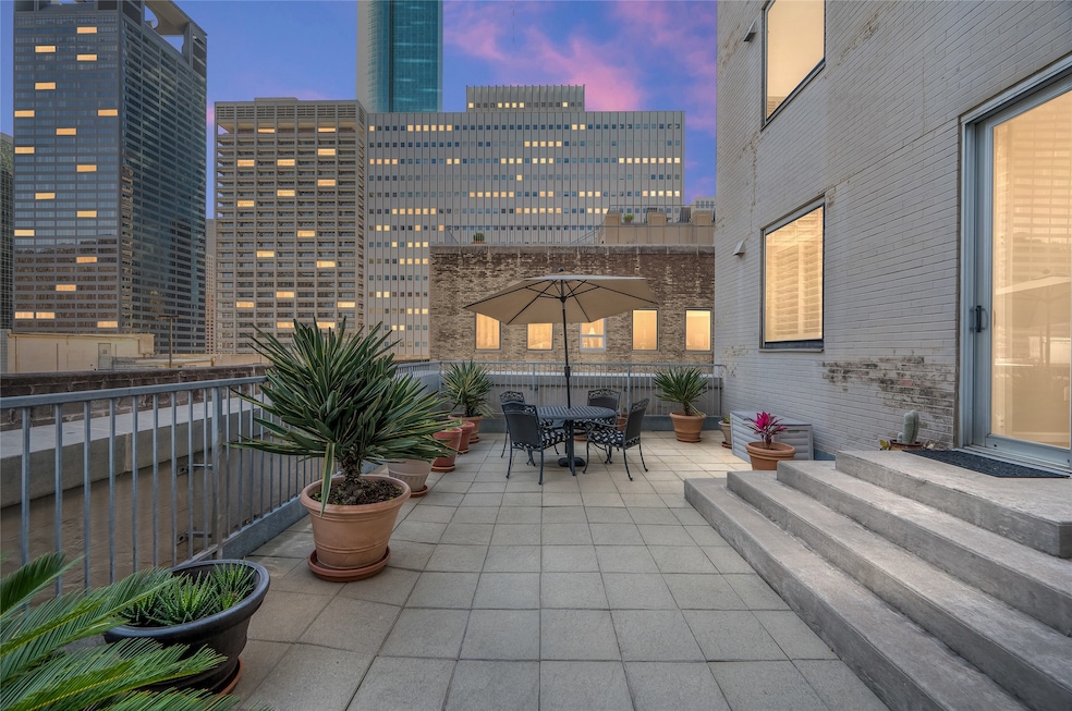 Expansive private terrace of Commerce Towers #1213