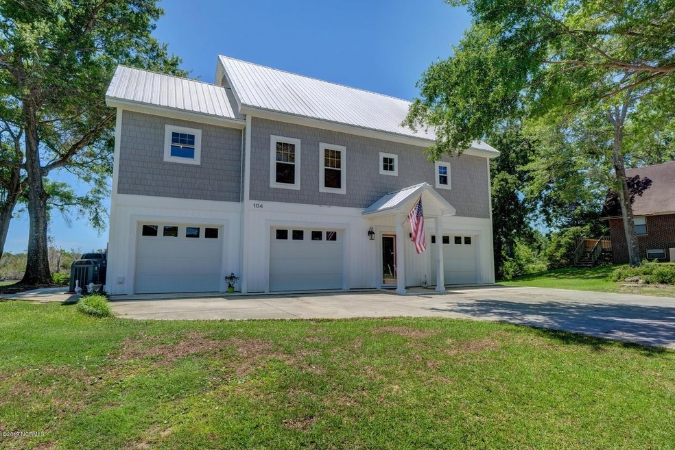 104 Guthrie Ln Sneads Ferry NC-large-002