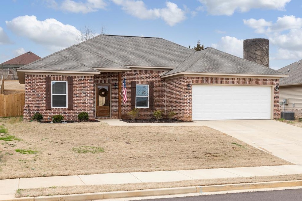 2011 Sweetbriar Dr, Oxford, MS 38655 - photo 1