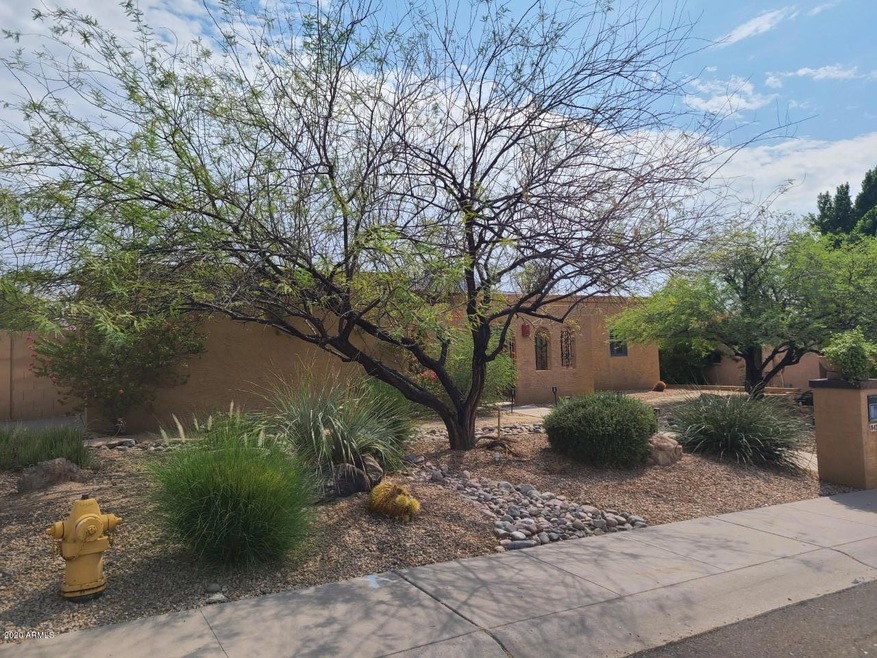 8423 N 16th Place, Phoenix, AZ 85020 - photo 1