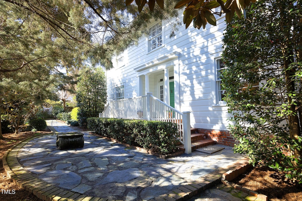 Sold $1,875,000 • Co-Listing Agent