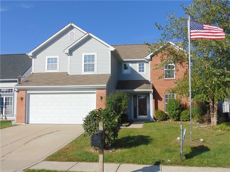 2688 Longleaf Dr, Greenwood, IN 46143 - photo 1