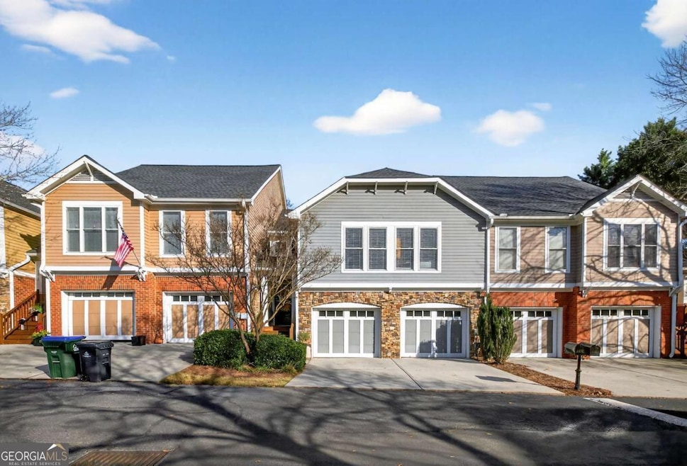 For Sale $699,000 • Co-Listing Agent