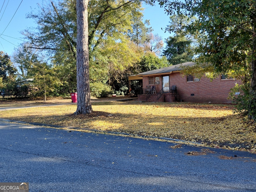 1740 Downing Cir, Macon, GA 31206 - photo 1