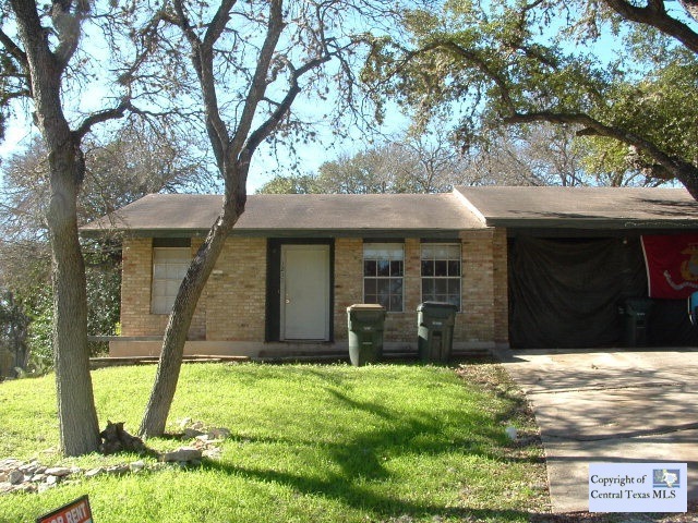 1211-1213 Girard St, San Marcos, TX 78666 - photo 1