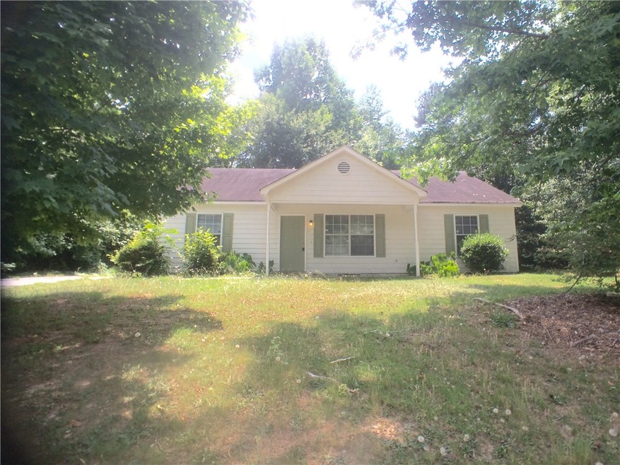 940 Winterside Ln, College Park, GA 30349 - photo 1