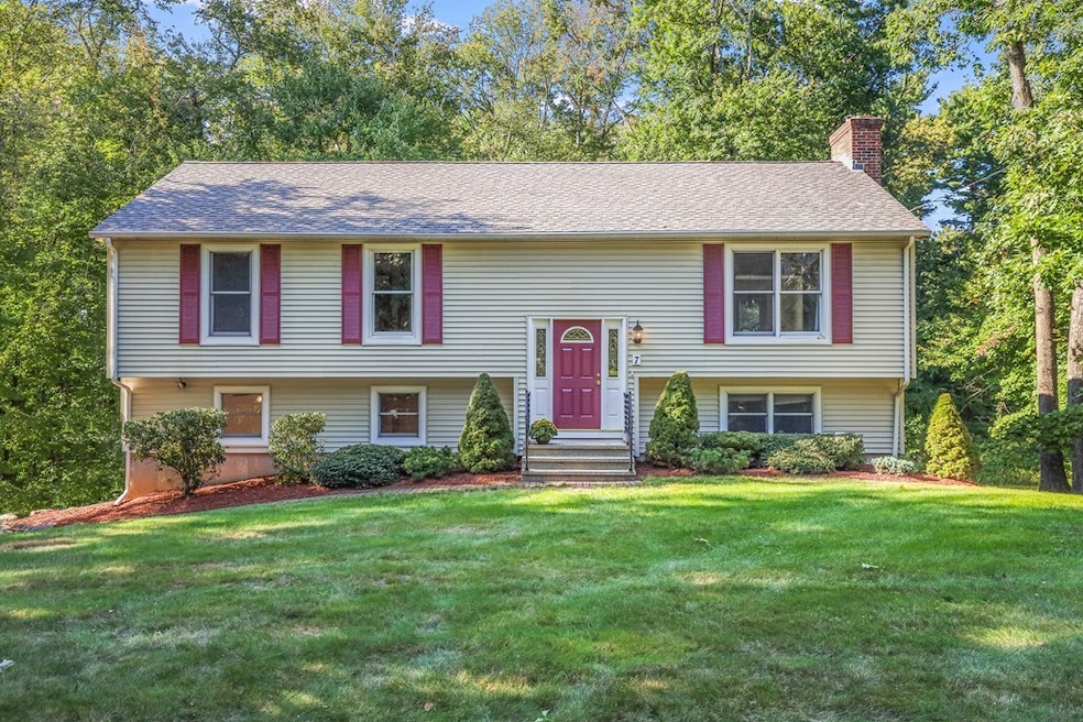 7 Mount Vickery Rd, Southborough, MA 01772 - photo 1