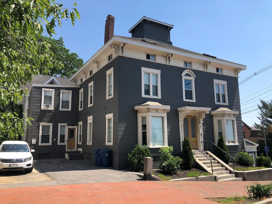 Sold $1,502,500 • Co-Listing Agent