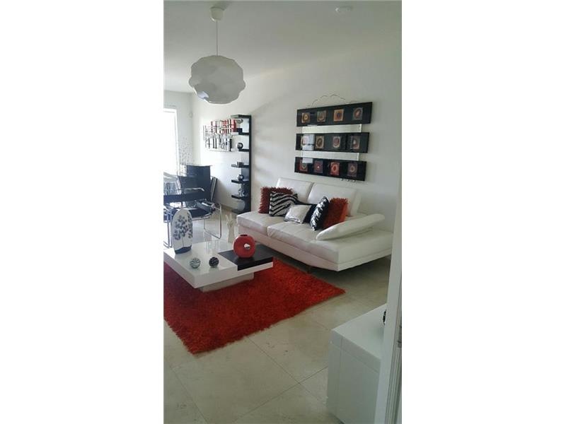 7404 NW 108th Pth, Doral, FL 33178 - photo 1