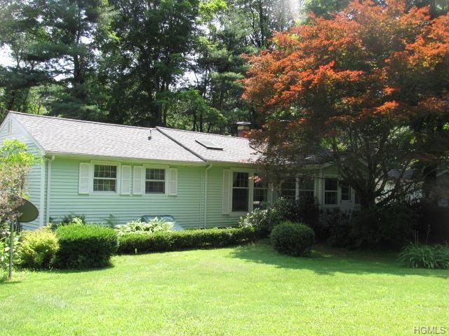 946 Us Route 209, Cuddebackville, NY 12729 - photo 1
