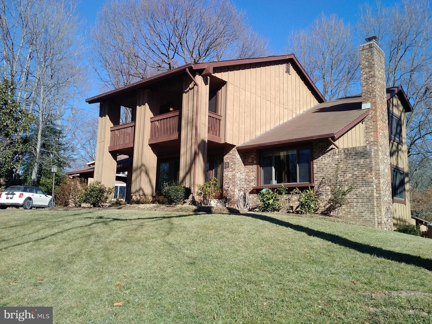 5413 Southport Ln, Fairfax, VA 22032 - photo 1