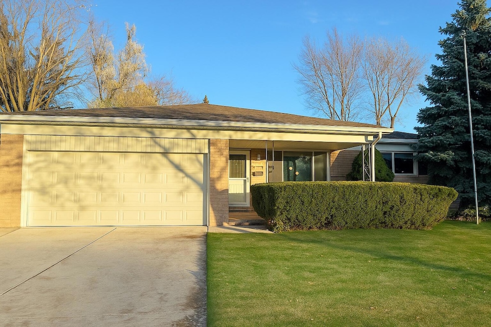 ACC56D42-1EBF-4EFD-AB6A-65FA7EB01154