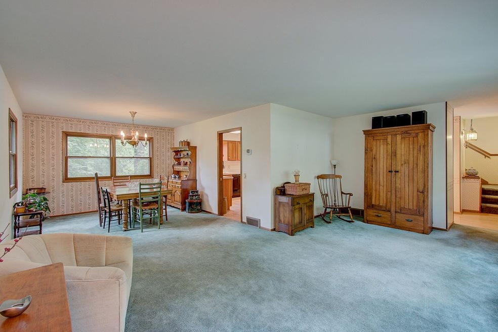 2384 Kathleen St, Fitchburg, WI 53711 - photo 1