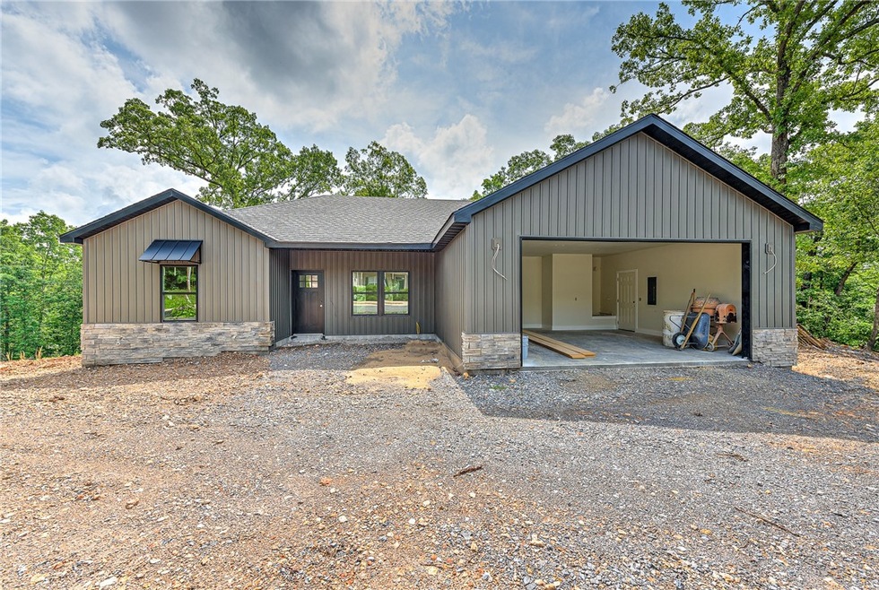 1 Fountainhall Cir, Bella Vista, AR 72715 - photo 1