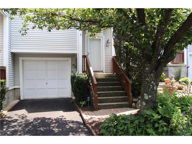 311 Foxboro Dr, Norwalk, CT 06851 - photo 1