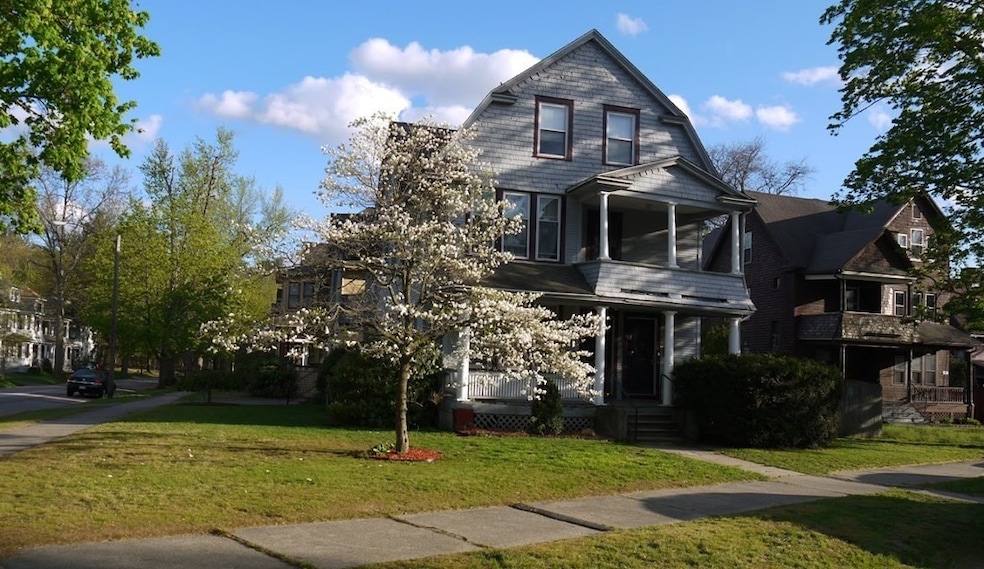 127 Pineywoods Ave unit 129, Springfield, MA 01108 - photo 1