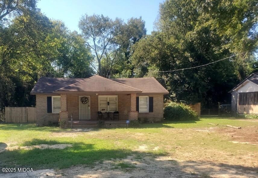 1574 Colonial Dr, Macon, GA 31204 - photo 1