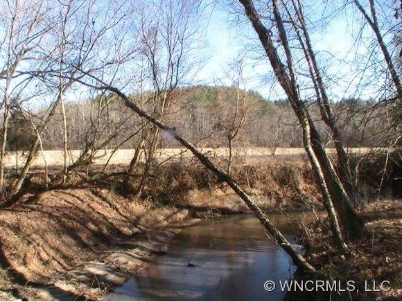 Bold creek runs through