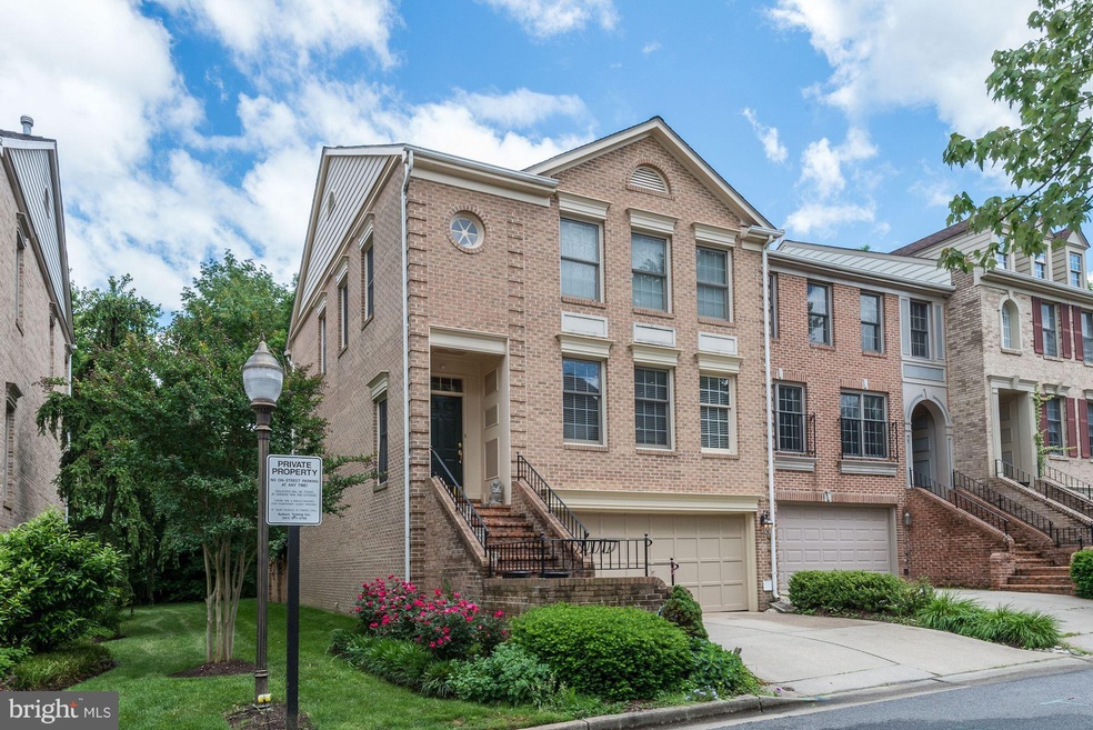 7 Bloomingdale Ct, Rockville, MD 20852 - photo 1