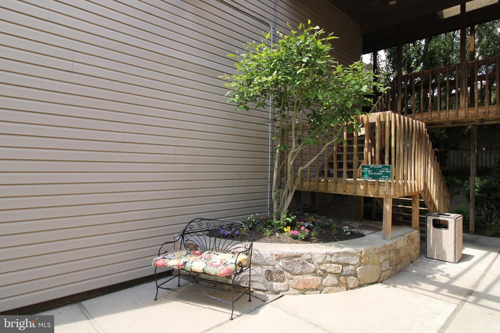 1202 Pritchard Place unit 1202, Newtown Square, PA 19073 - photo 1