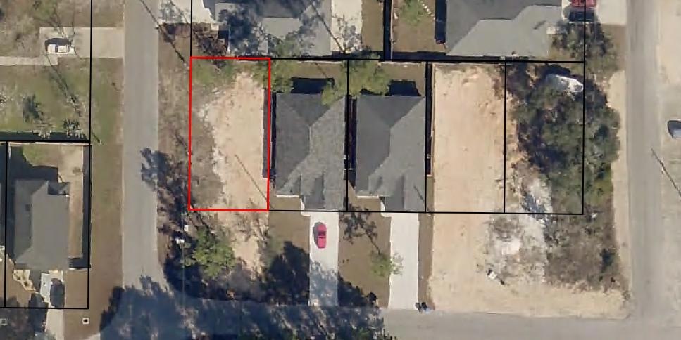 8504 E Esplanade St, Navarre, FL 32566 - photo 1