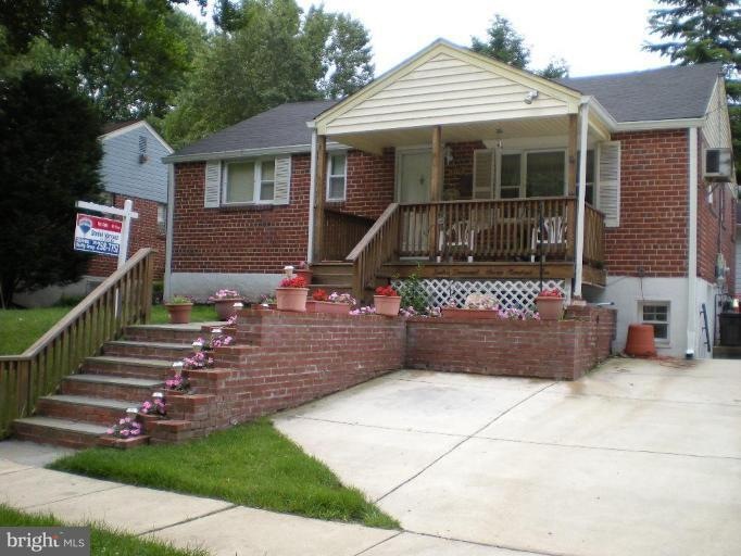 12706 Turkey Branch Pkwy, Rockville, MD 20853 - photo 1