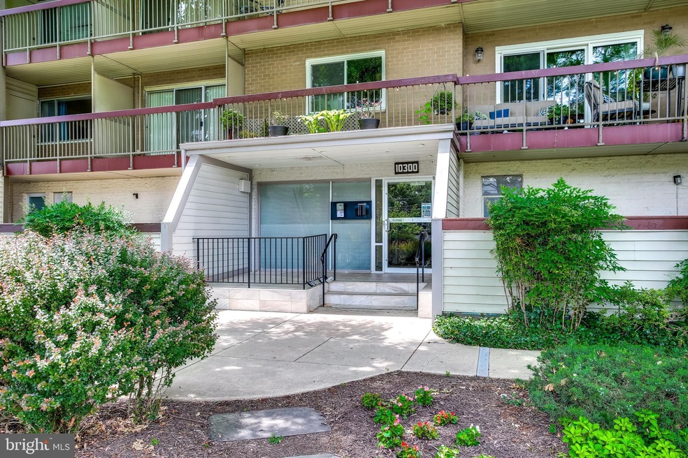 10300 Westlake Dr, Bethesda, MD 20817 - photo 1