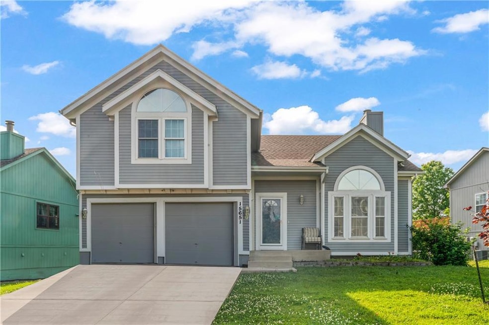 15651 Conser St, Overland Park, KS 66223 - photo 1