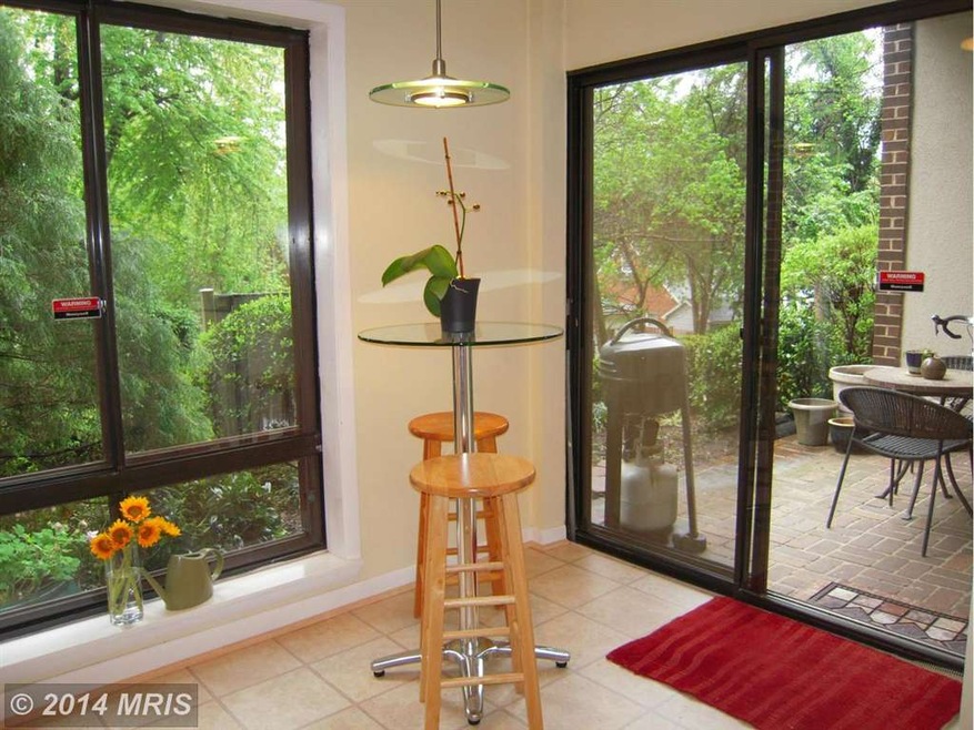 116 Roberts Ln unit 100, Alexandria, VA 22314 - photo 1