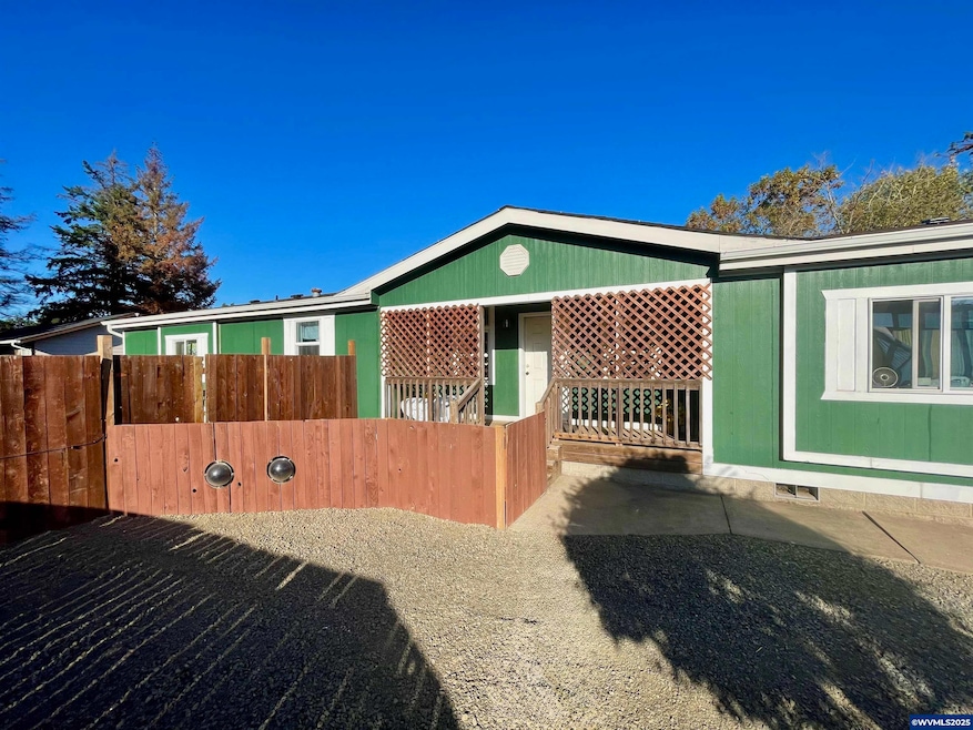 Under Contract $325,000