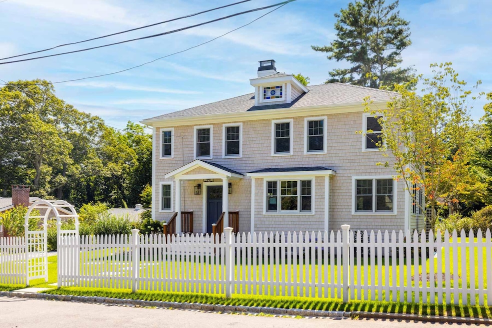 5 Pine Tree Lane, Vineyard Haven