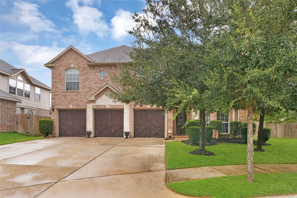 30619 Meskil Oaks Dr, Spring, TX 77386 - photo 1