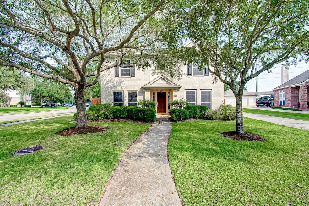 2114 Grand Brook Ct, Richmond, TX 77469 - photo 1