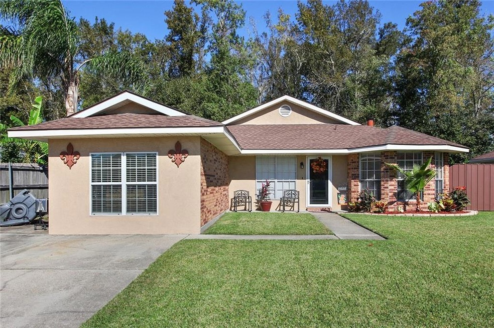 2838 Laurie Ln, Marrero, LA 70072 - photo 1