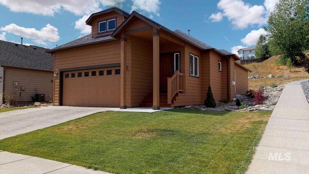 1069 Leepike Ct, Moscow, ID 83843 - photo 1
