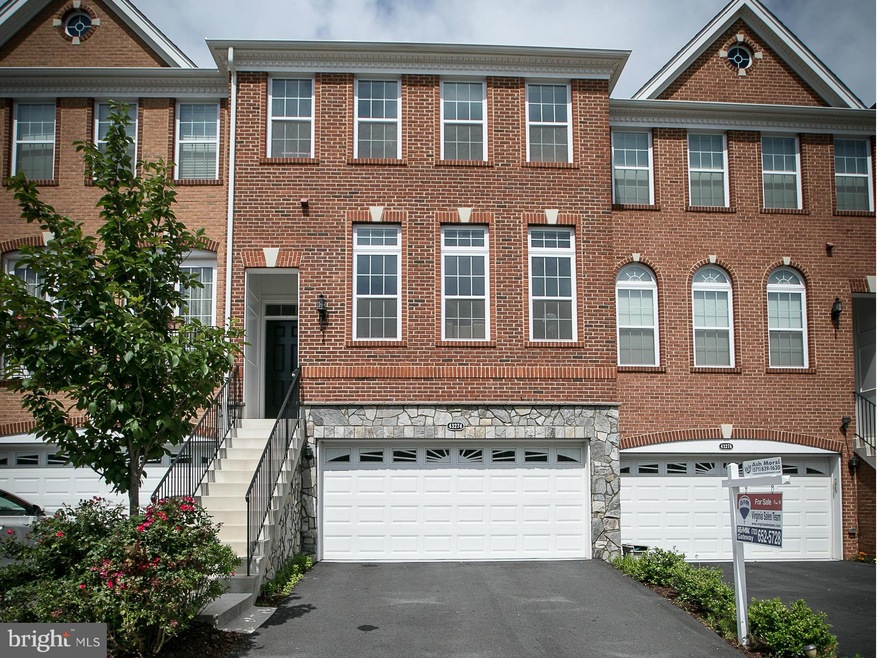 43274 Mitcham Square, Ashburn, VA 20148 - photo 1