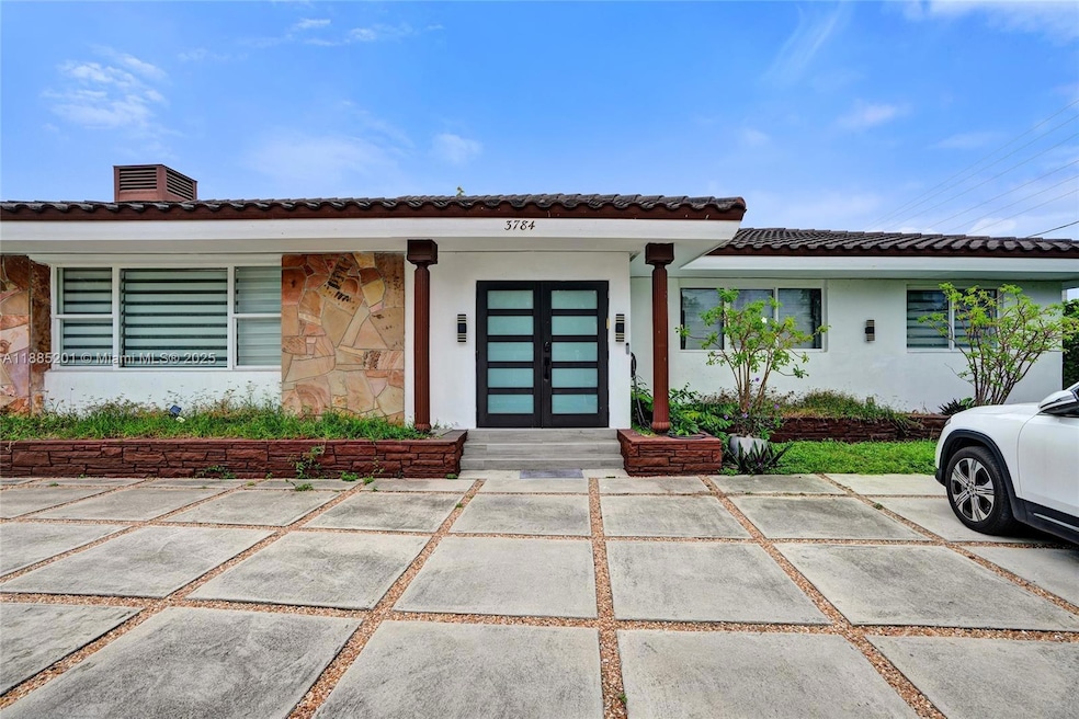 3784 Sheridan Ave, Miami Beach, FL 33140 - photo 1