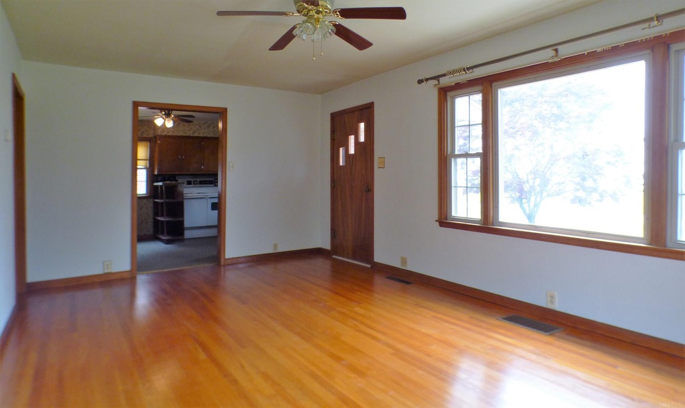 6774 E Us Highway 50, Montgomery, IN 47558 - photo 1