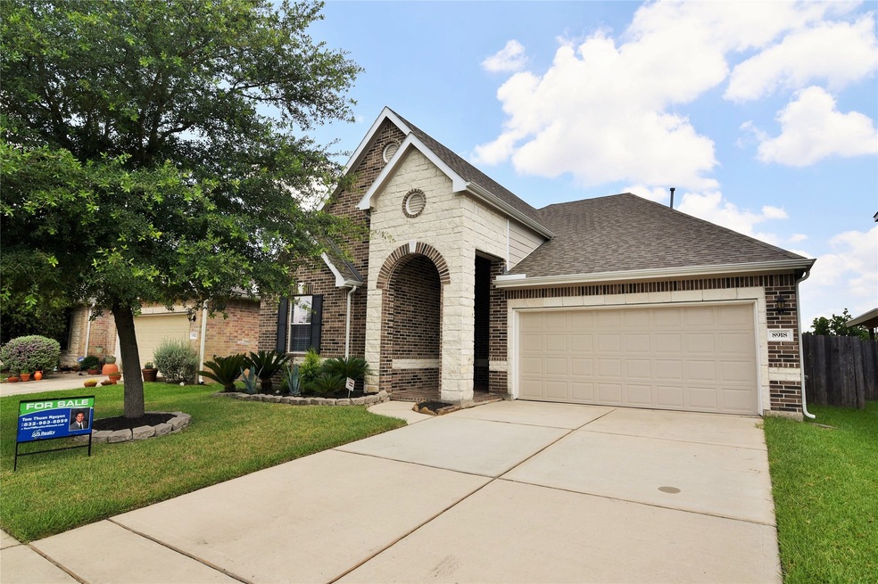 8918 Parlin Ridge Dr, Houston, TX 77040 - photo 1