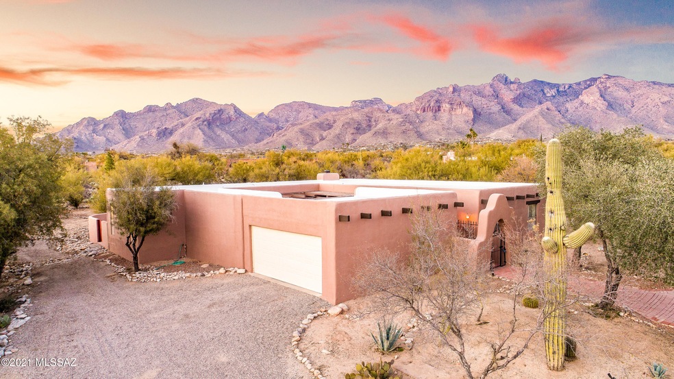 6249 N Camino Miraval