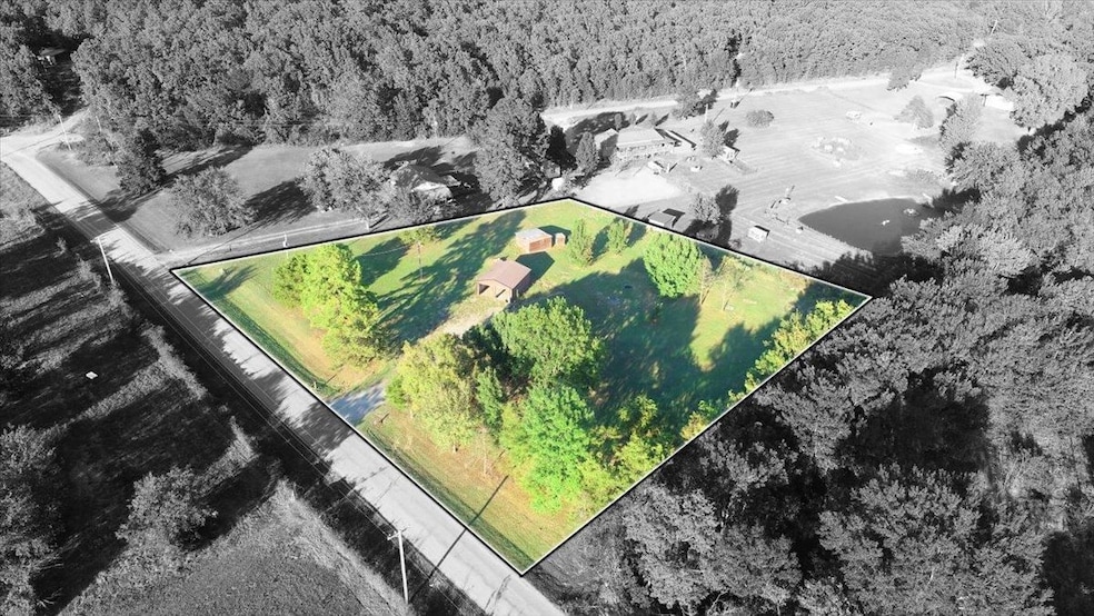 41800 Glendale Rd, Howe, OK 74940 - photo 1