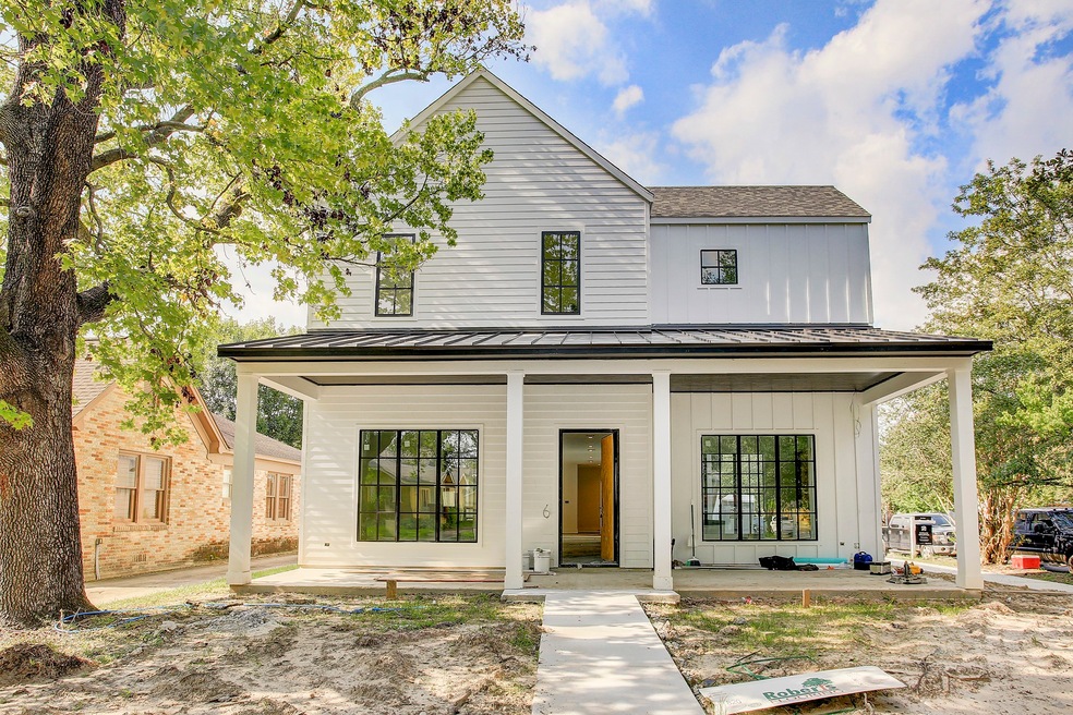 901 Redan St, Houston, TX 77009 - photo 1