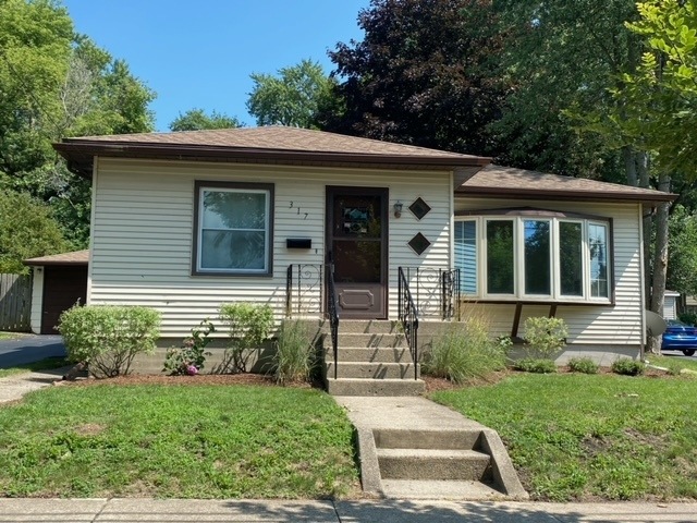 317 S River Rd, Algonquin, IL 60102 - photo 1